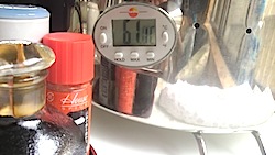 低温蒸し鍋の温度計